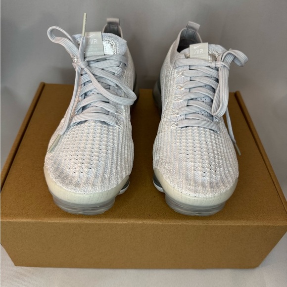 Women’s Nike Air VaporMax Flyknit 3 Pure Platinum Running Shoe EUC - Picture 3 of 14